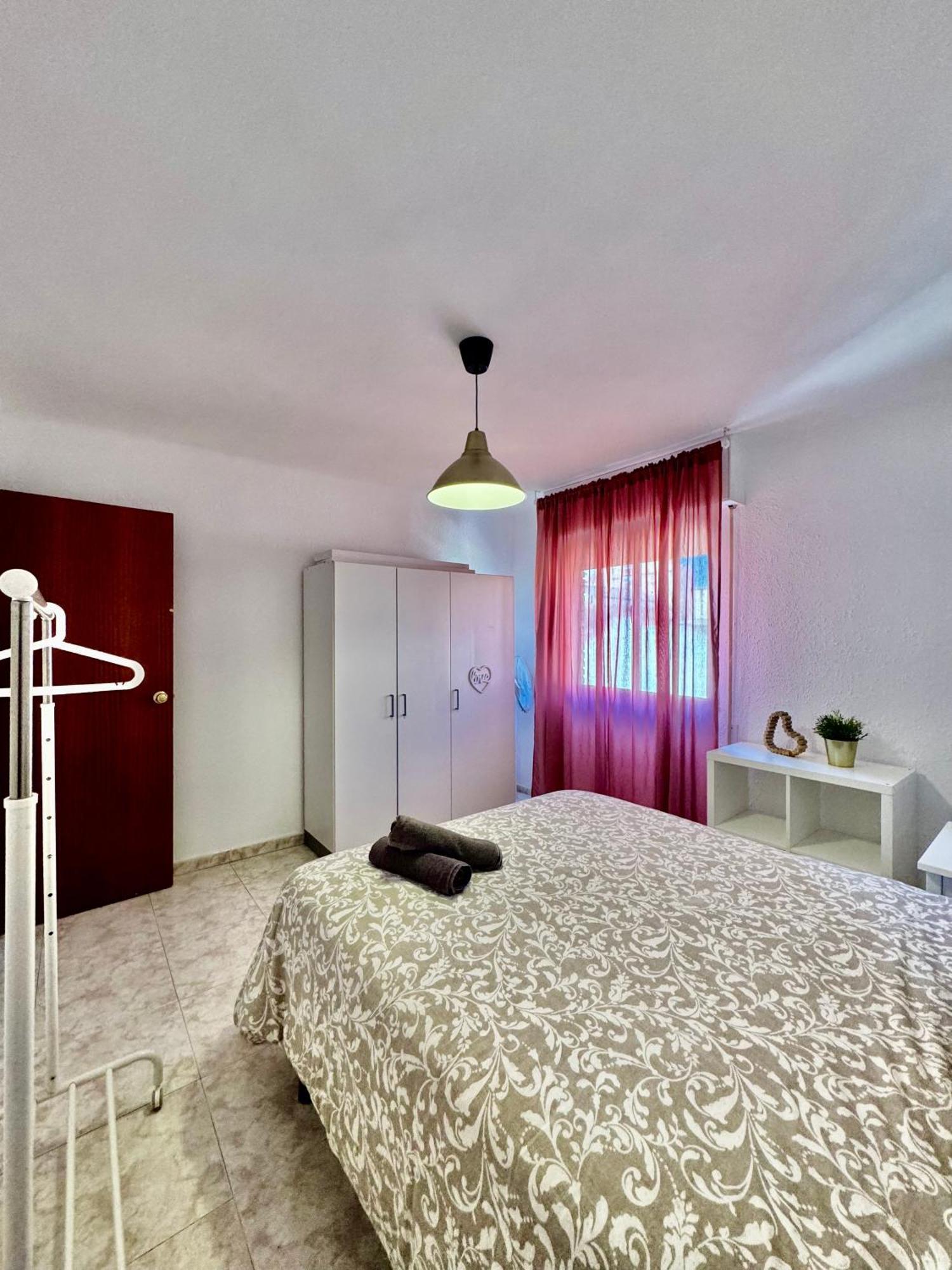 Acogedor Apartamento En Малага Экстерьер фото