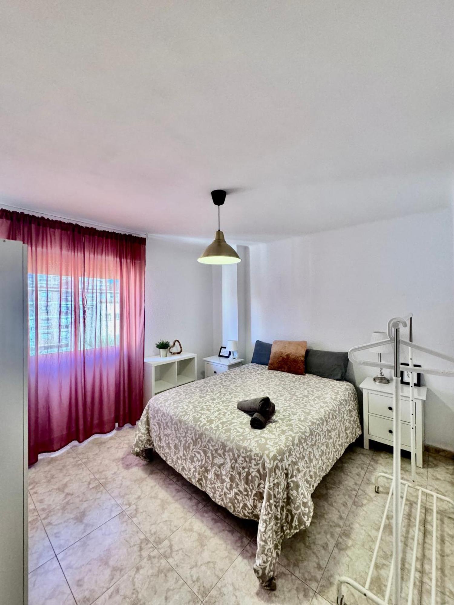 Acogedor Apartamento En Малага Экстерьер фото