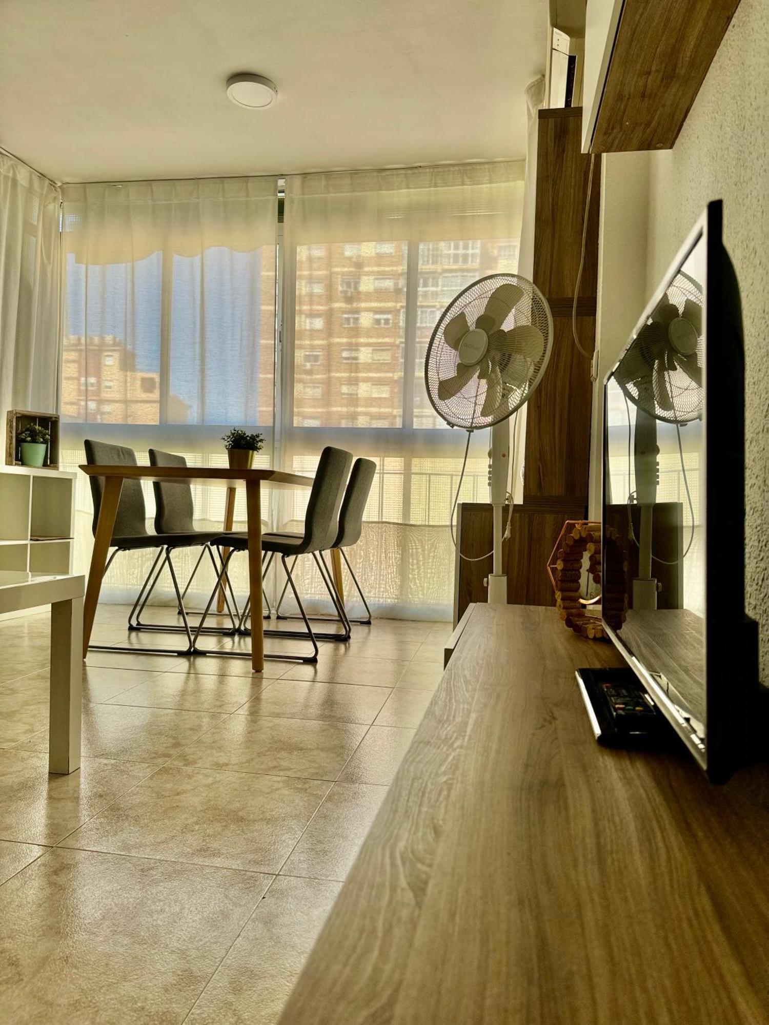 Acogedor Apartamento En Малага Экстерьер фото