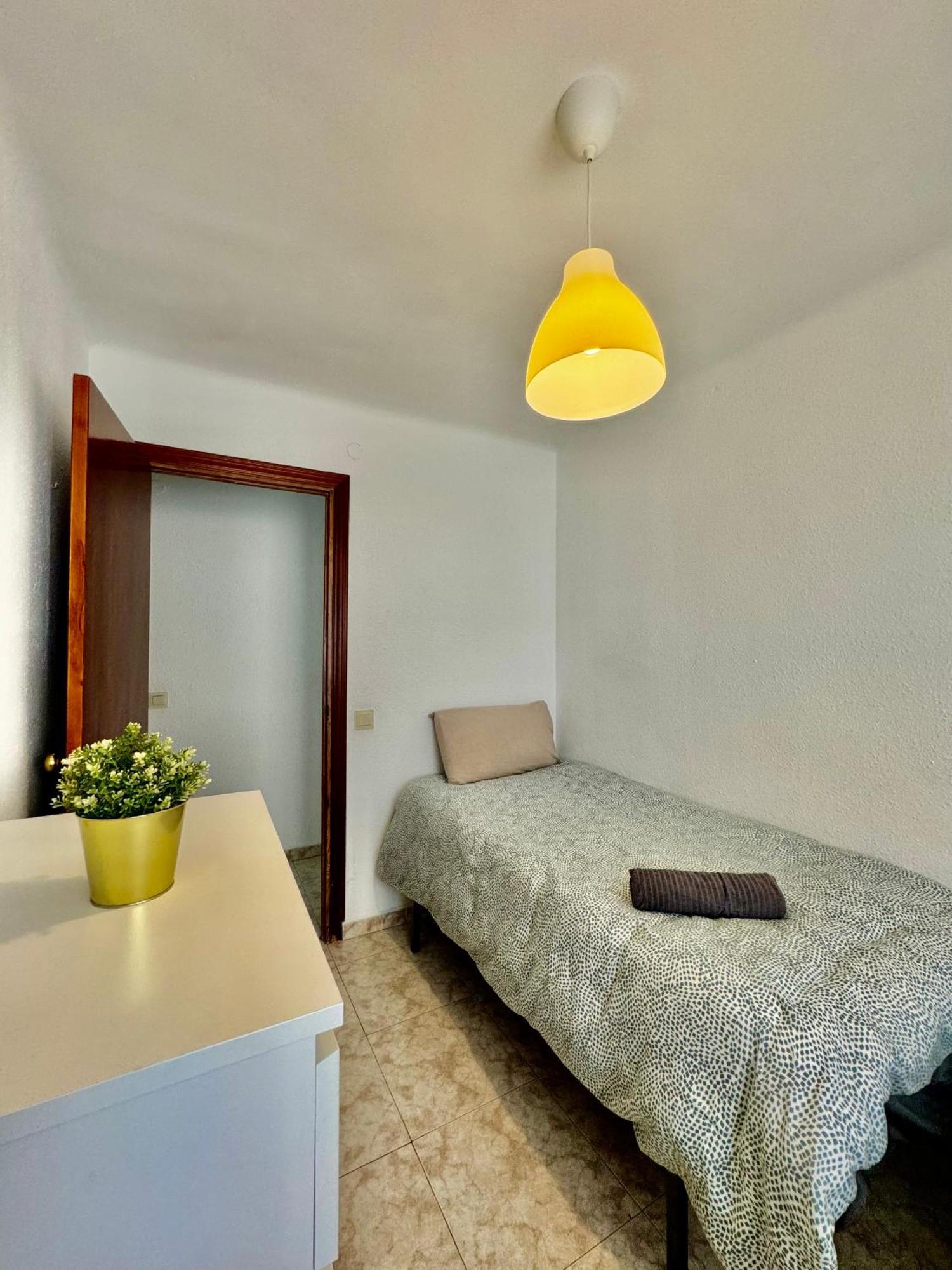Acogedor Apartamento En Малага Экстерьер фото