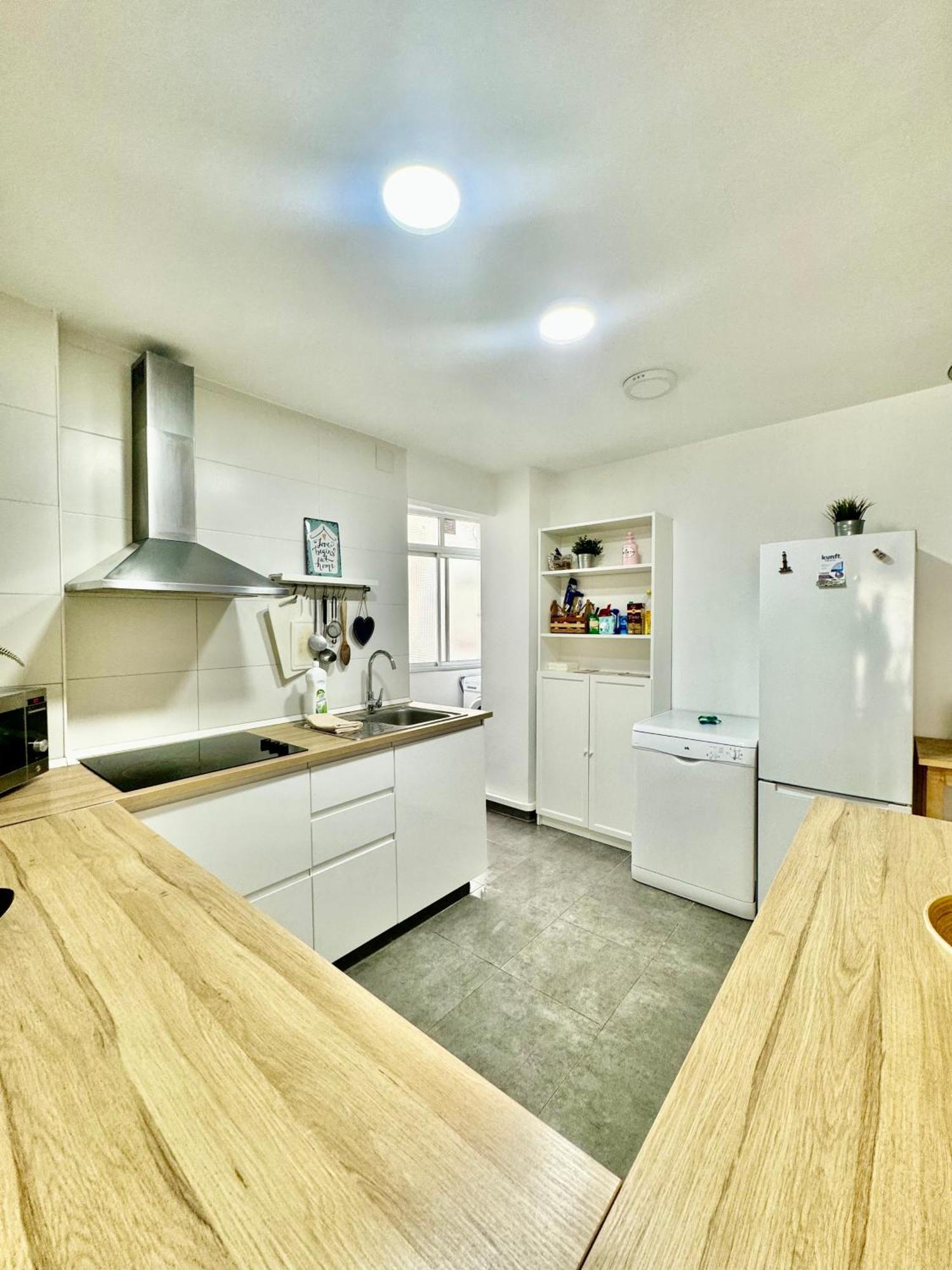Acogedor Apartamento En Малага Экстерьер фото