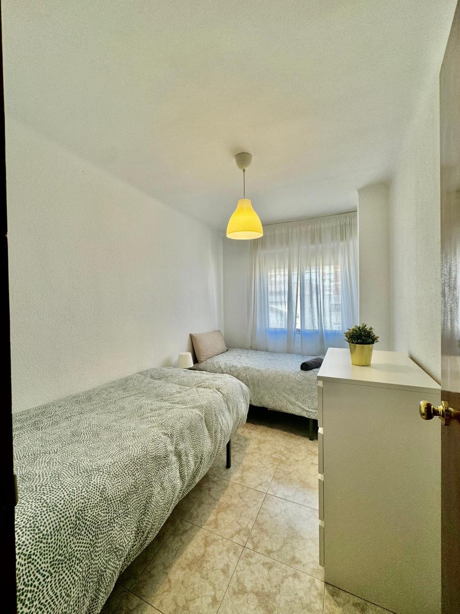 Acogedor Apartamento En Малага Экстерьер фото